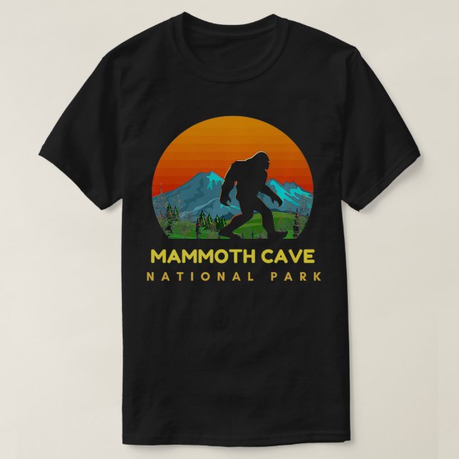 Camiseta Funny Mammoth Cave National Park Bigfoot caminhand (Frente do Design)