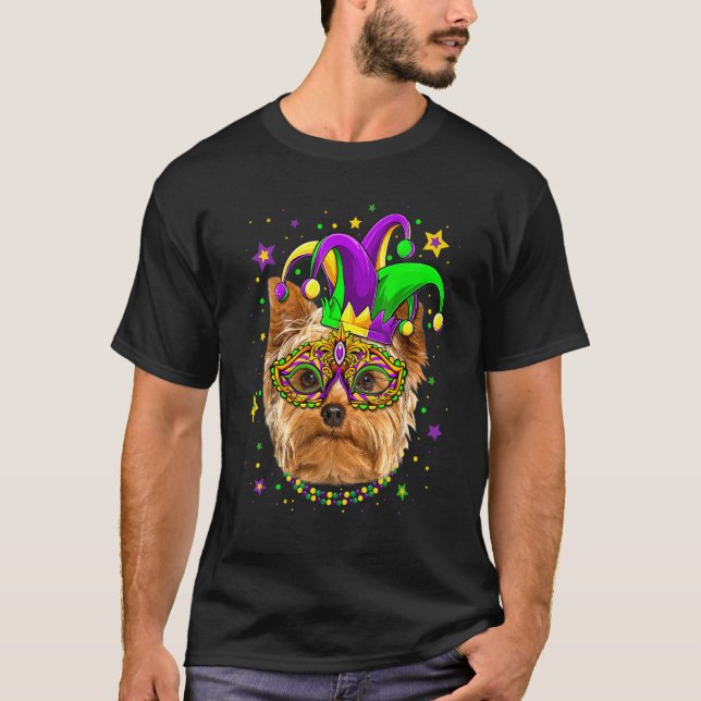 Camiseta Funny Mardi Gras Yorkshire Terrier Dog Beads Mask  (Frente)