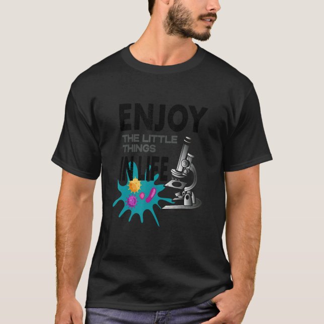 CAMISETA FUNNY MICROSCOPE, MICROBIOLOGISTS BIOLOGY NERD SCI (Frente)
