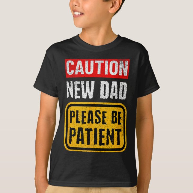 Camiseta Funny New Dad New Father First Baby  (Frente)