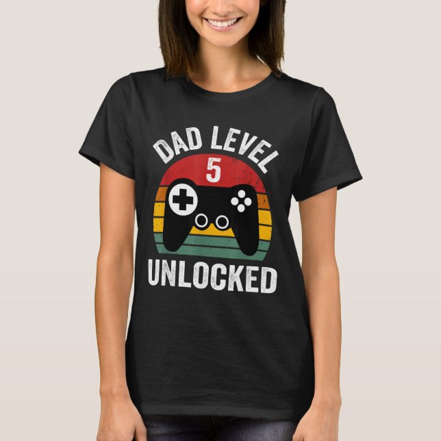 Camiseta Funny New Dad Shirt Dad Level 5 Unlocked For 5 Kid (Frente)