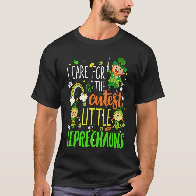 Camiseta Funny NICU Nurse Care For Little Leprechauns St Pa (Frente)