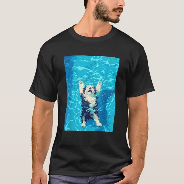 Camiseta Funny Old English Sheepdog In Pool Water Swim Cute (Frente)