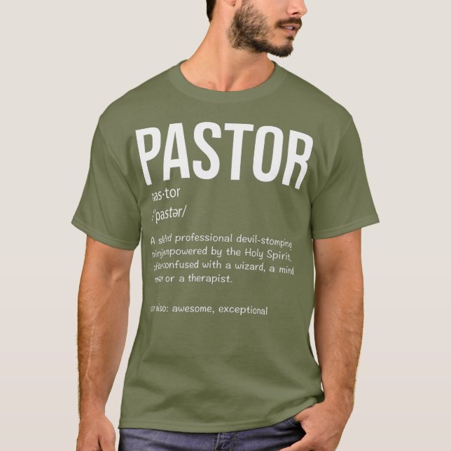 Camiseta Funny Pastor Definition Gift Christian Preachers (Frente)