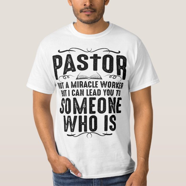 Camiseta Funny Pastor Gift For Men Cool Christian Church Ap (Frente)