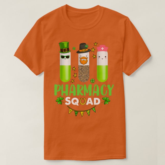 Camiseta Funny Pharmacy Squad Leprechaun Pharmacist Rua Pat (Frente do Design)