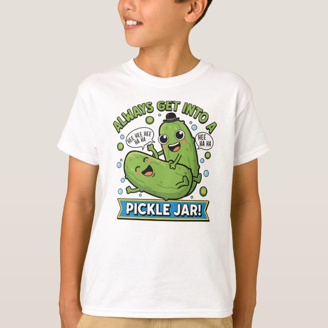 Camiseta Funny Pickle Cartoon T-Shirt – “Always Get Into a  (Frente)
