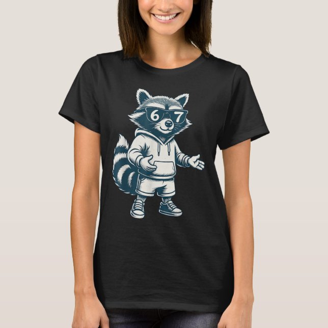 Camiseta Funny Raccoon 67 Meme Six Seven  (Frente)