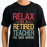 Camiseta Funny Retro Vintage Professor aposentado Avô Negro<br><div class="desc">Esta camiseta apresenta uma citação engraçada para o vovô professor aposentado no estilo Retro Vintage. melhor presente de aposentadoria engraçada para o vovô.</div>