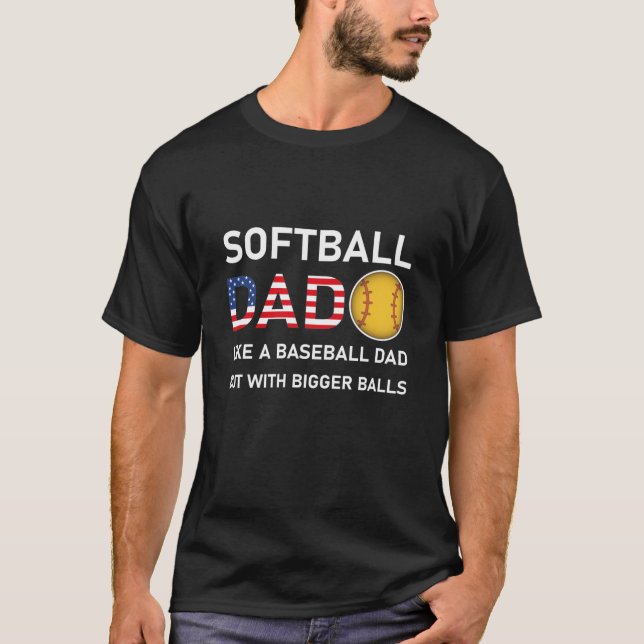 Camiseta Funny Sofball Pai Baseball Bigger Balls USA Flag (Frente)