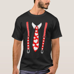 Camiseta Funny Suspenders Red Hearts Bow Tie Valentines Day