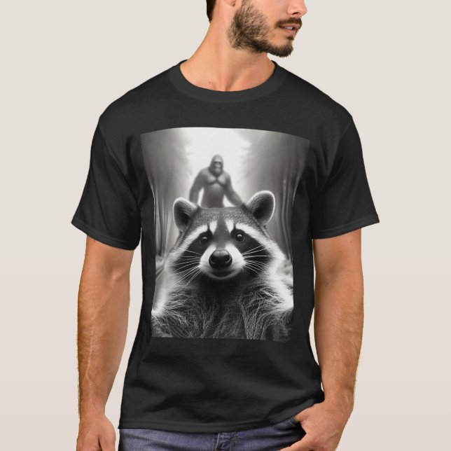 Camiseta Funny Tee Ed Raccoon Selfie Bigfoot Gift Mens Wome (Frente)