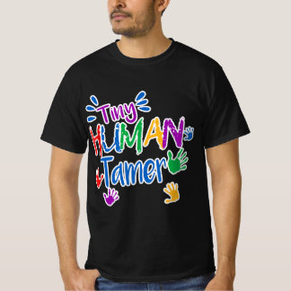 Camiseta Funny Tiny Human Tamer Daycare Provider Teacher Gi