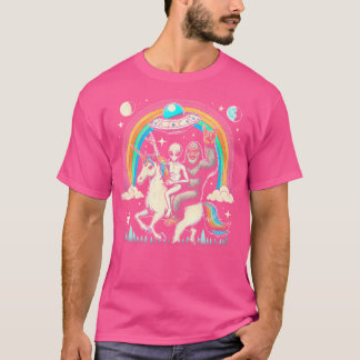 Camiseta Funny Ufo Bigfoot Alienígena Andando no Unicorn Sa