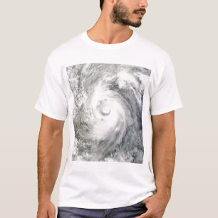 Camiseta Furacão Alex sobre o Golfo do México ocidental