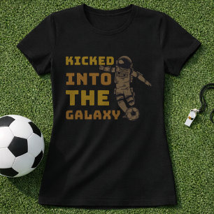 Camiseta Futebol Astronauta Gráfico Divertido Chute Galáxia
