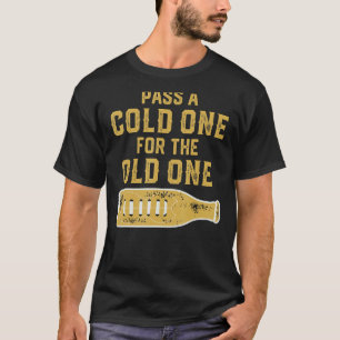 Camiseta Futebol e Bebendo de cerveja passam por um frio