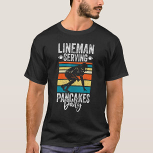 Camiseta Futebol Fantasy Lineman Servindo Pancakes