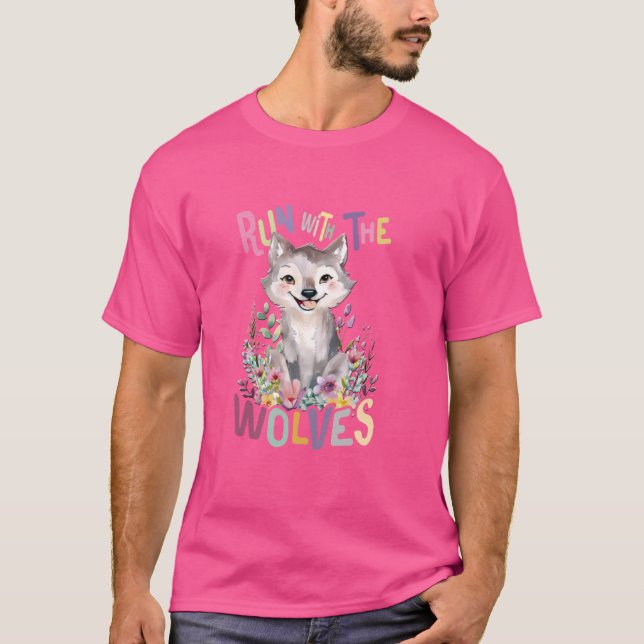 Camiseta futuro lobo alfa com lobos giros e flores (Frente)