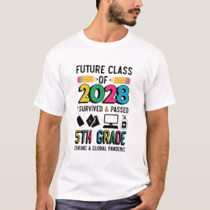 Camiseta Futuro Turma de 2028 Sobreviveu e Passou na 5ª Sér