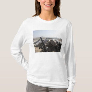 Camiseta Fuzileiro americano dispara morteiro em Salinas, P