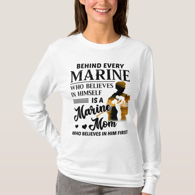 Camiseta Fuzileiro Que Se Acredita É Uma Mãe Marinha (Frente)