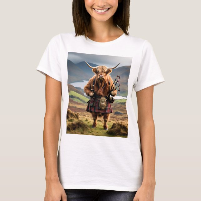Camiseta Gado de Highland Escocês Tocando Gaita de Foles,  (Frente)