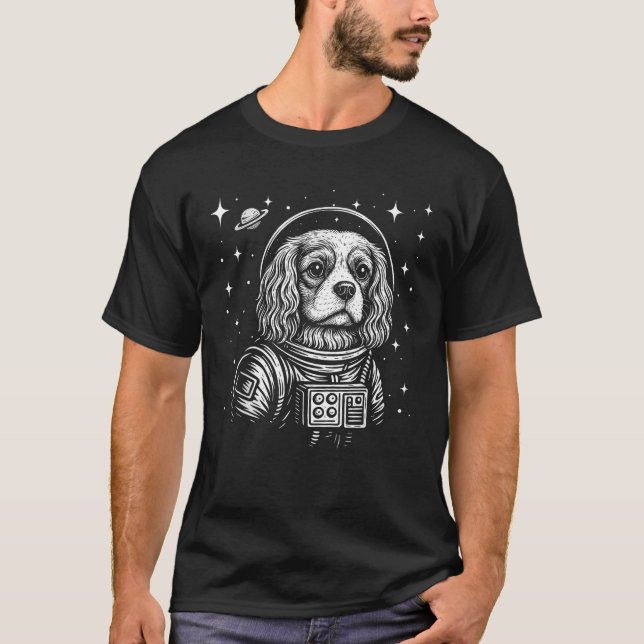 Camiseta Gala Espacial do Astronauta Cavalier King Charles  (Frente)