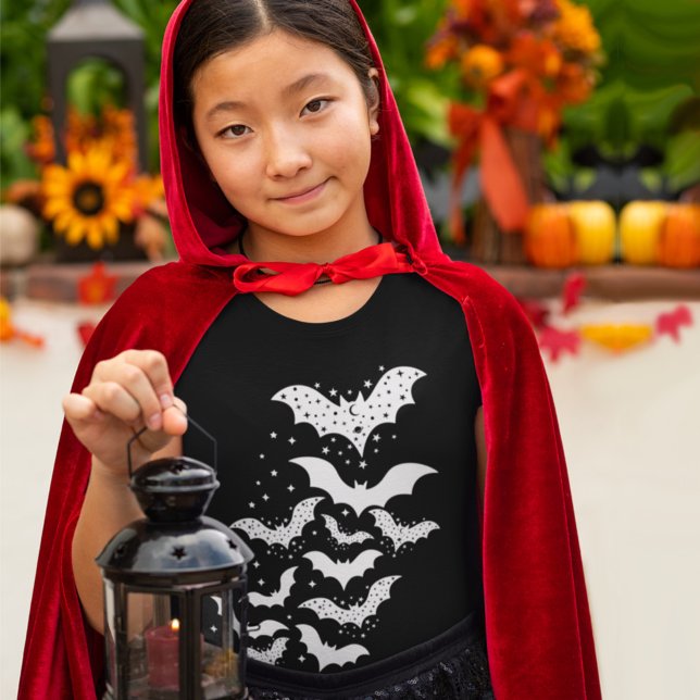 Camiseta Galáxias Brancas e Estrelas do Halloween Voando (Criador carregado)