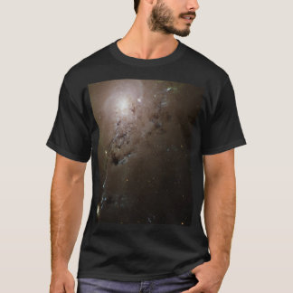 Camiseta Galáxias em branco colidem em uma folha da estrela