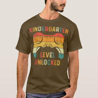 Camiseta Gama de vídeo retrô desbloqueado no nível do jardi