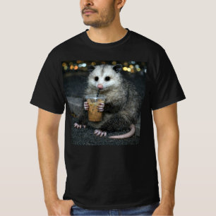 Camiseta Gambá engraçado Bebendo Café Gelado Animal Fofo