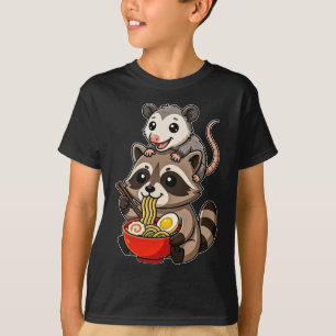 Camiseta Gambá Fofo e Guaxinim Comendo Macarrão Ramen Engra