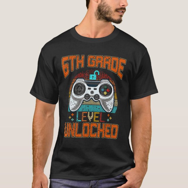 Camiseta Game Over Back To School  6TH Grade Level Unlocked (Frente)