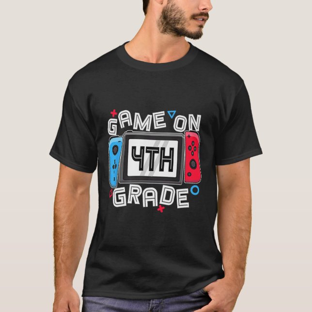 Camiseta Gamer Ck To School Funny Game On 4th Grade Kids Bo (Frente)