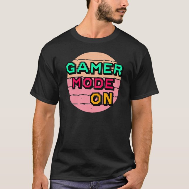 Camiseta Gamer Mode On Fun gamer design for video game and  (Frente)