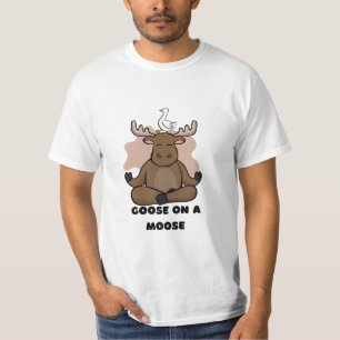 Camiseta Ganso em um alce animal engraçado
