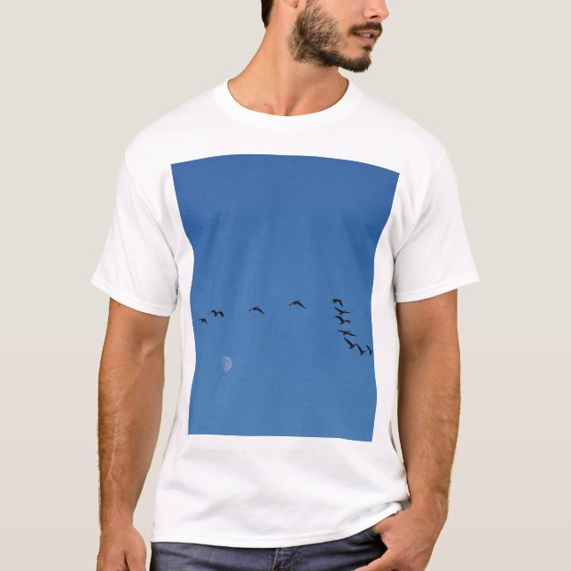 Camiseta Gansos canadenses em voo (Frente)