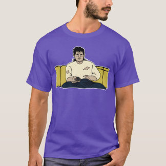 Camiseta Garota assistindo TV no sofá preguiçoso