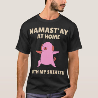 Camiseta garota cachorro ioga em pé