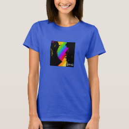 Camiseta Garota Caleidoscópio: Pescoço Escuro Básico da Tri