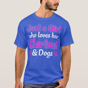 Camiseta Garota Clarinetista que ama Clarinet e Cães