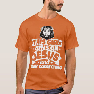 Camiseta Garota corre em Jesus e coleciona livros