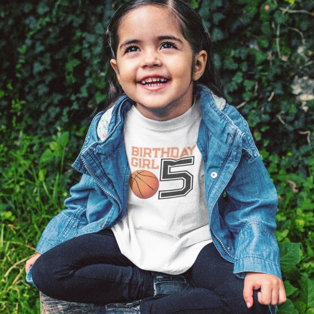 Camiseta Garota de Aniversário de Basquete (Birthday Girl Shirt)