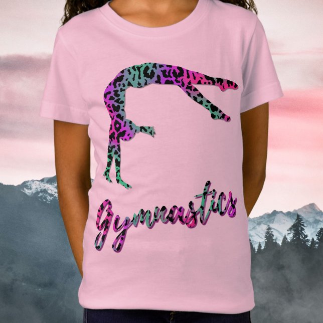 Camiseta Garota de ginástica selvagem | Ginástica de Impres (Wild Gymnastics Girl | Animal Print Gymnastics T-Shirt in Pink)