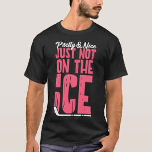 Camiseta Garota De Hóquei No Gelo Bonito E Bonita Não No Ge