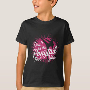 Camiseta Garota de Karatê Confiança com Chute