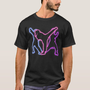 Camiseta Garota de Karate Silhuetas de Artes Marciais Mulhe