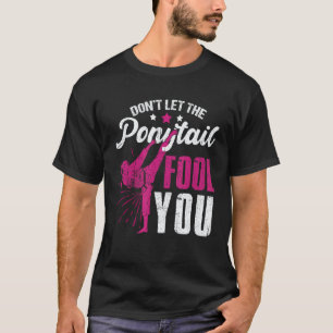Camiseta Garota de rabo de cavalo engraçado clássico Caratê