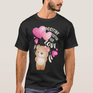 Camiseta Garota dia de os namorados com coração